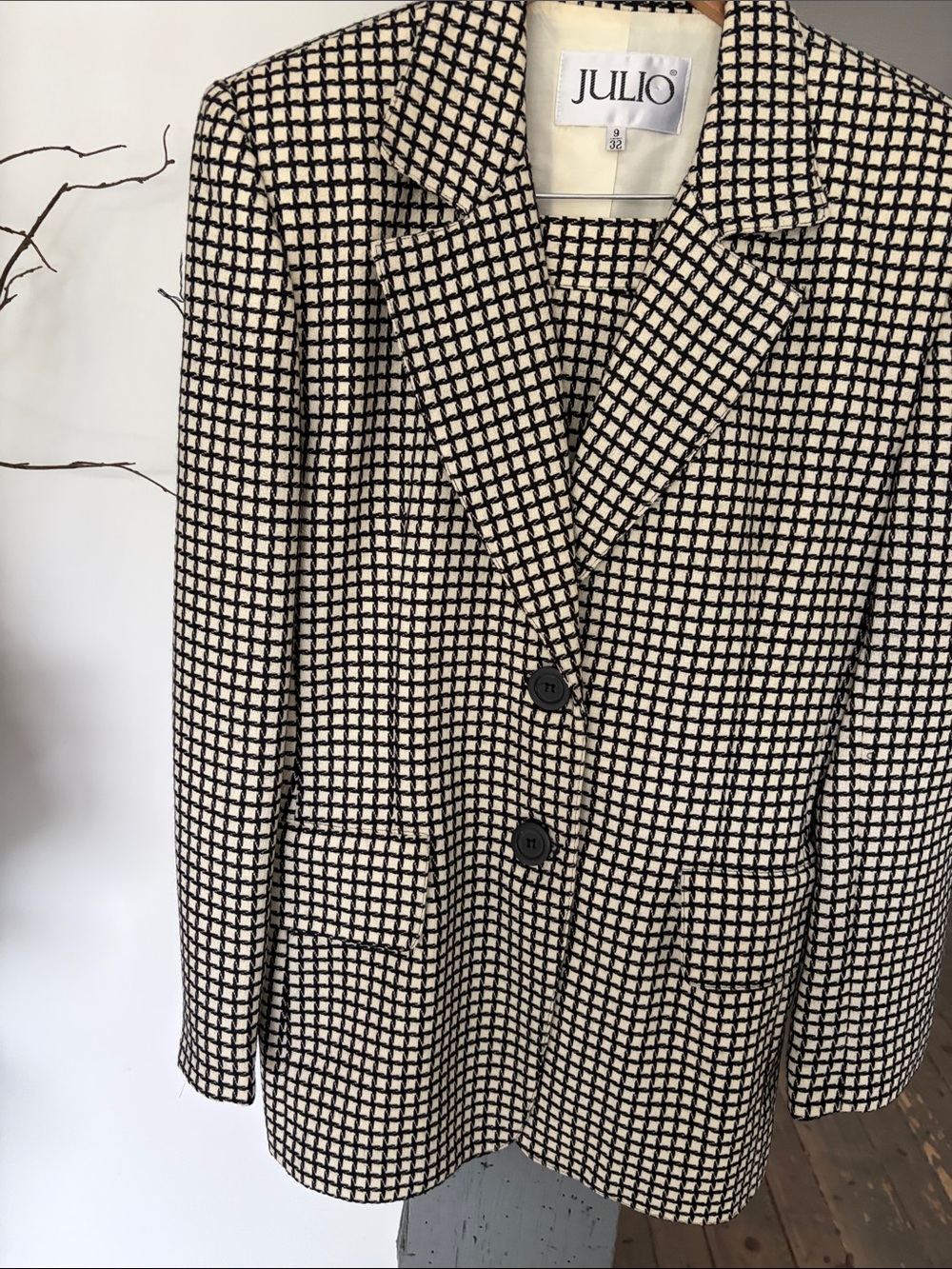 Black & Cream Patterned Women's Blazers and a skirt set by Julio